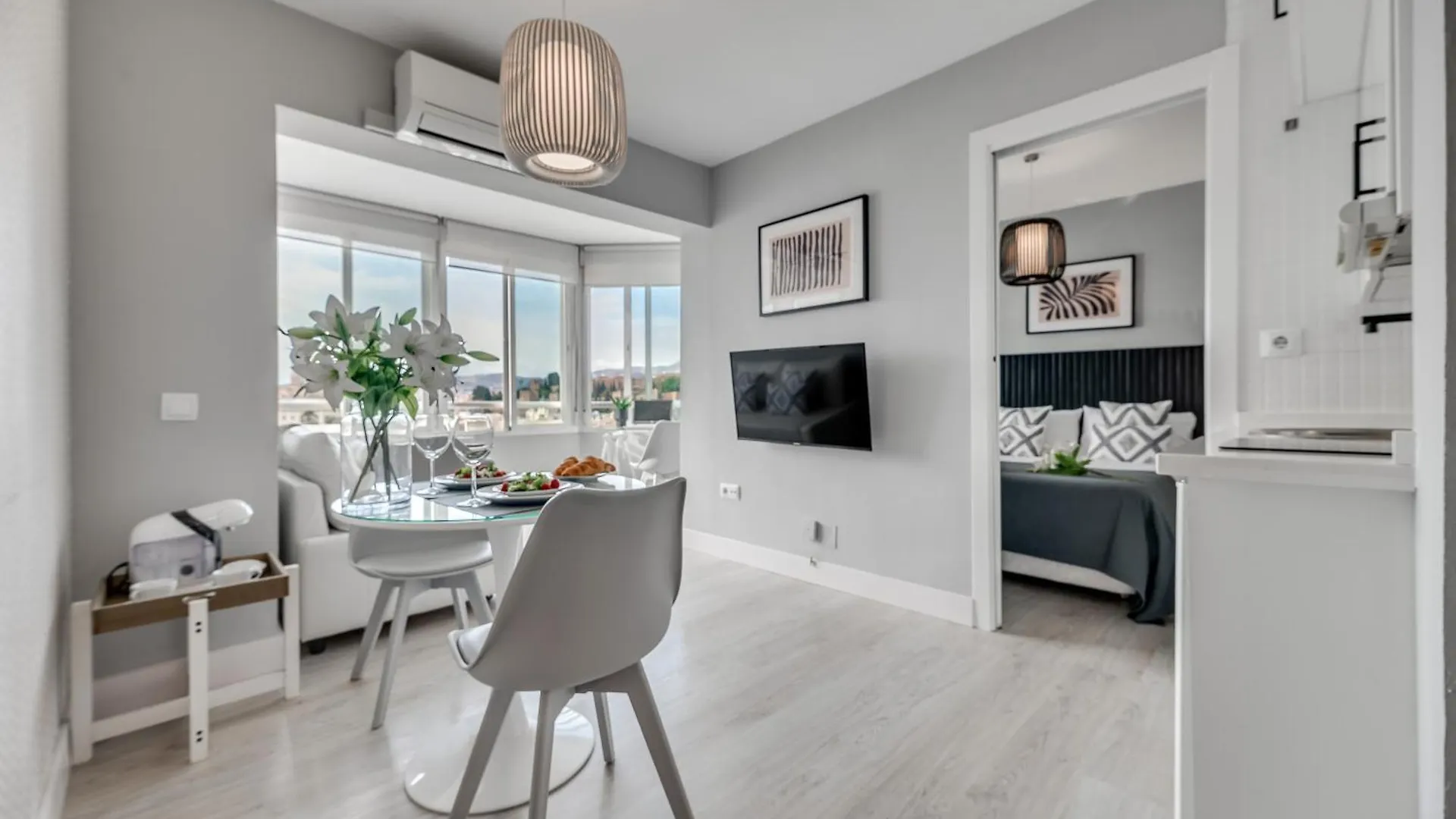 Xpce Muelle 1 Apartment Malaga