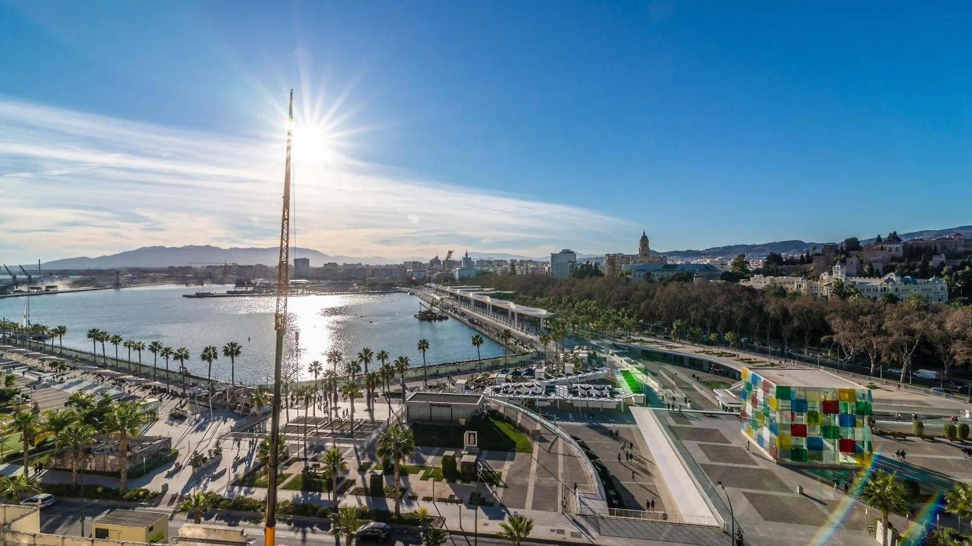Xpce Muelle 1 Apartment Malaga