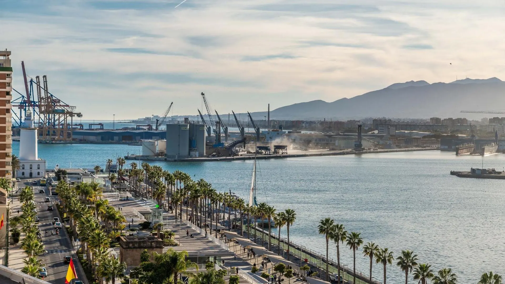 Xpce Muelle 1 Apartment Malaga
